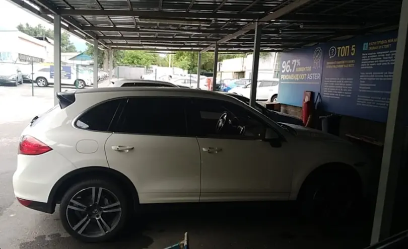Porsche Cayenne 2010 года за 11 000 000 тг. в Алматы фото 4