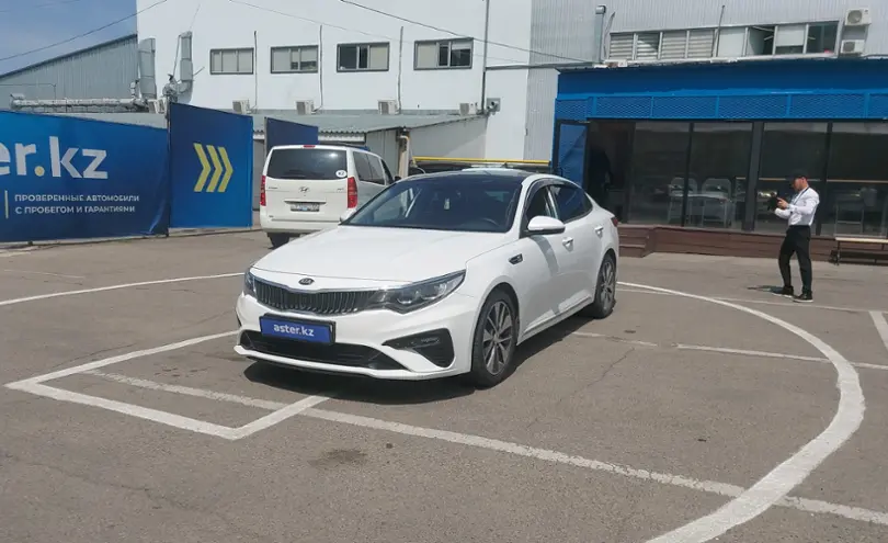 Kia K5 2018 года за 9 500 000 тг. в Алматы