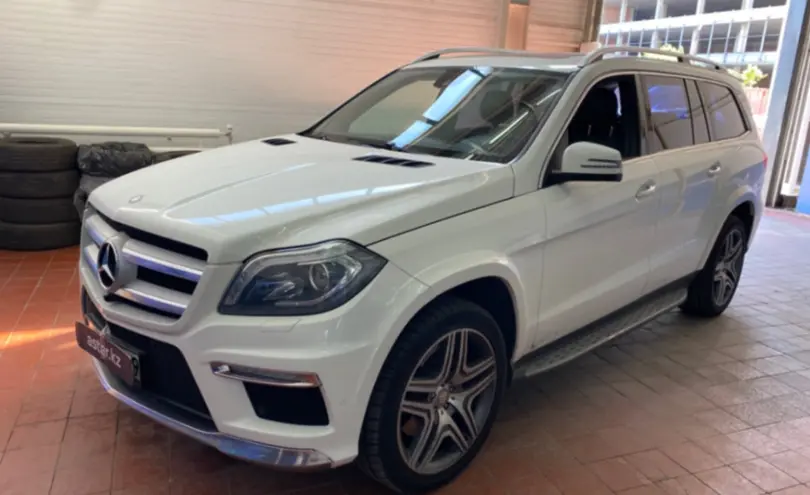 Mercedes-Benz GL-Класс 2014 года за 19 000 000 тг. в Астана