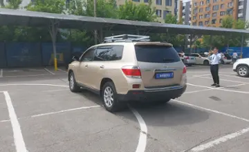 Toyota Highlander 2013 года за 12 500 000 тг. в Алматы фото 4