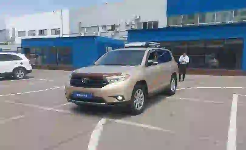 Toyota Highlander 2013 года за 12 500 000 тг. в Алматы