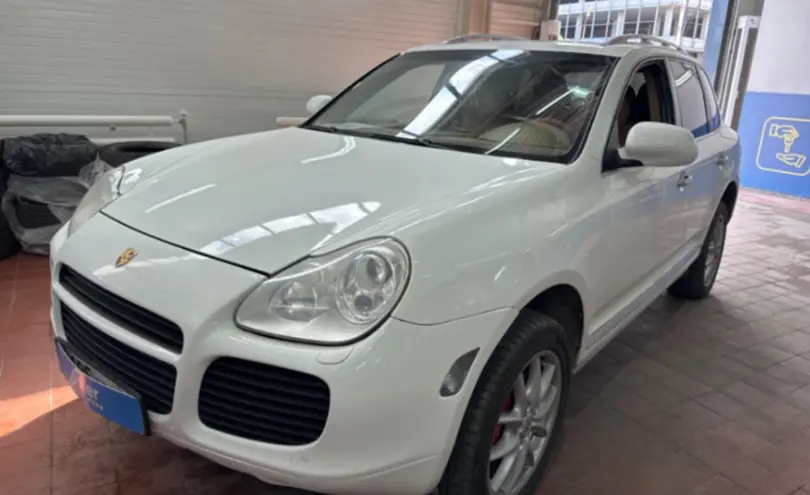 Porsche Cayenne 2004 года за 4 500 000 тг. в Астана