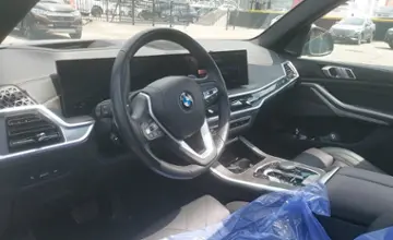 BMW X5 2023 года за 50 000 000 тг. в Алматы фото 5