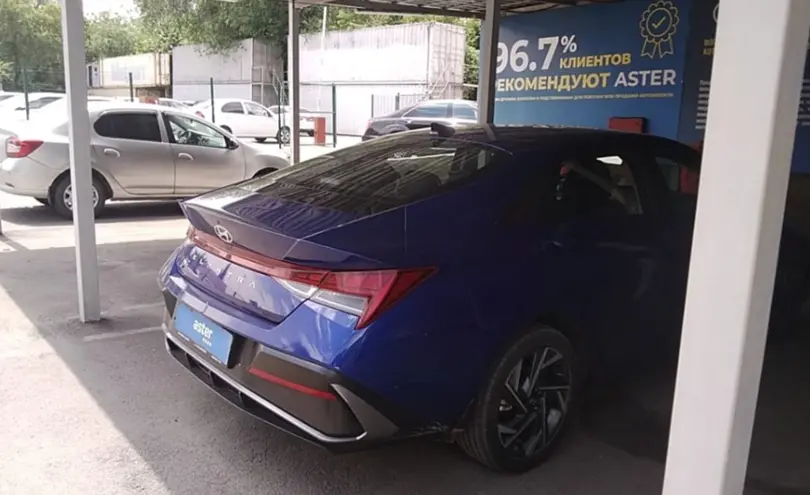 Hyundai Elantra 2023 года за 9 800 000 тг. в Алматы