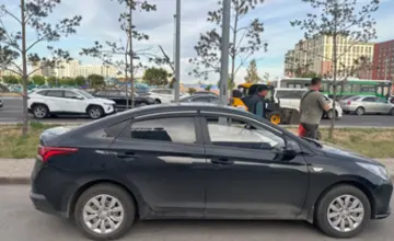Hyundai Accent 2021 года за 8 000 000 тг. в Астана фото 4