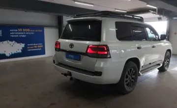 Toyota Land Cruiser 2015 года за 25 000 000 тг. в Астана фото 3