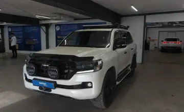 Toyota Land Cruiser 2015 года за 25 000 000 тг. в Астана фото 1