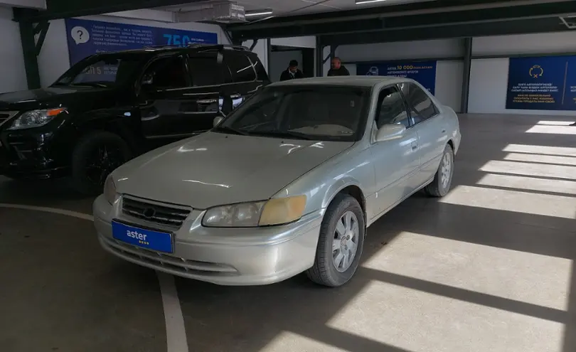 Toyota Camry 2001 года за 3 500 000 тг. в Астана