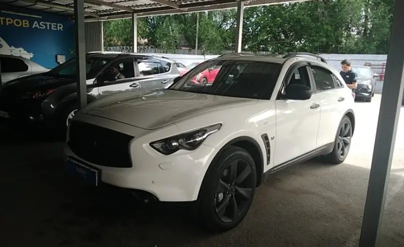 Infiniti QX70 2016 года за 15 000 000 тг. в Алматы