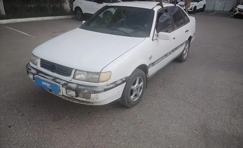 Volkswagen Passat 1995 года за 600 000 тг. в Актобе