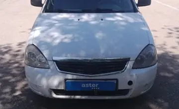 LADA (ВАЗ) Priora 2013 года за 1 600 000 тг. в Актобе фото 2