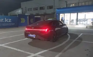Hyundai Elantra 2022 года за 10 000 000 тг. в Алматы фото 3