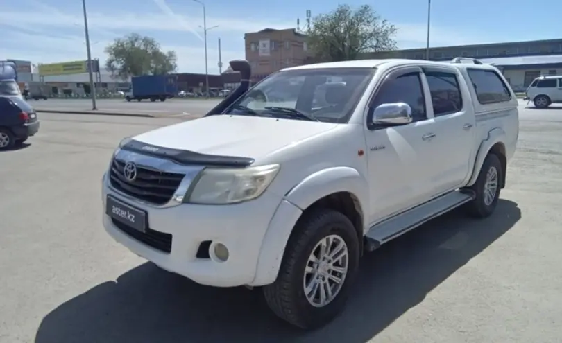 Toyota Hilux 2014 года за 8 700 000 тг. в Уральск