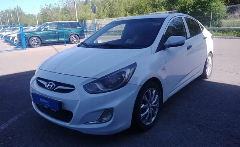 Hyundai Accent 2014 года за 3 000 000 тг. в Усть-Каменогорск