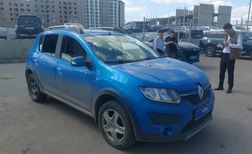 Renault Sandero 2016 года за 5 400 000 тг. в Астана фото 2