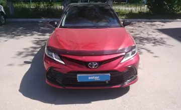 Toyota Camry 2021 года за 15 000 000 тг. в Актобе фото 2