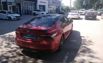 Toyota Camry 2021 года за 15 000 000 тг. в Актобе
