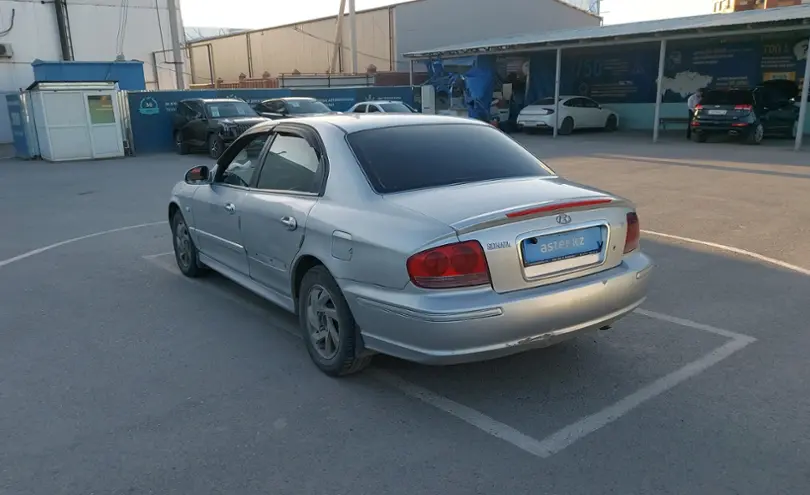Hyundai Sonata 2003 года за 2 000 000 тг. в Шымкент фото 4
