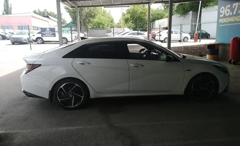 Hyundai Avante 2021 года за 12 500 000 тг. в Алматы фото 4
