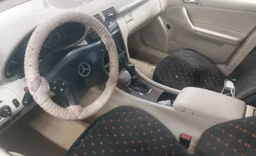 Mercedes-Benz C-Класс 2006 года за 4 000 000 тг. в Астана фото 5