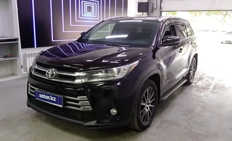 Toyota Highlander 2018 года за 20 000 000 тг. в Павлодар