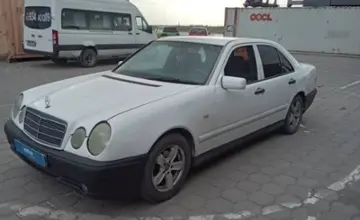 Mercedes-Benz E-Класс 1996 года за 1 800 000 тг. в Караганда фото 1