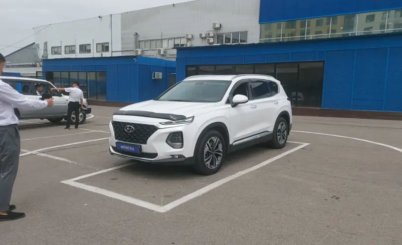 Hyundai Santa Fe 2020 года за 11 600 000 тг. в Алматы