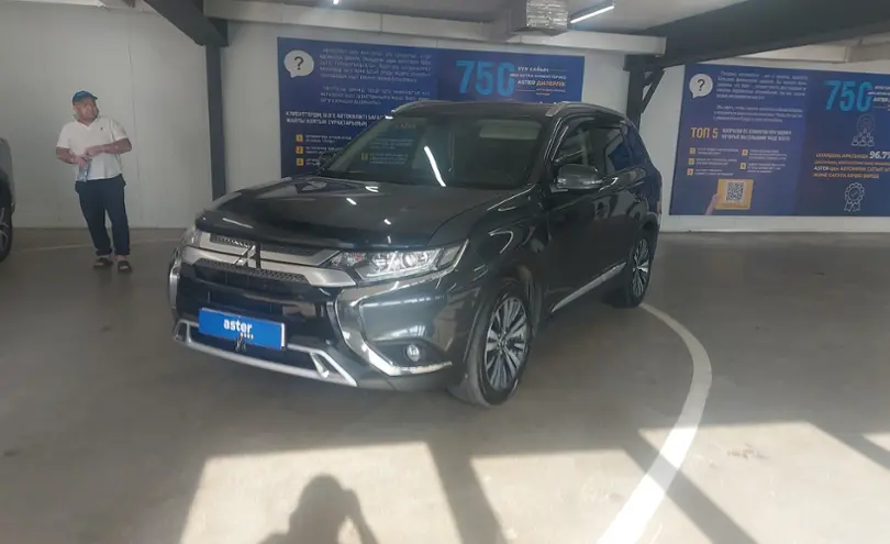 Mitsubishi Outlander 2020 года за 10 800 000 тг. в Астана