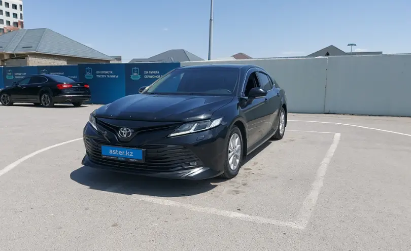 Toyota Camry 2018 года за 11 700 000 тг. в Шымкент