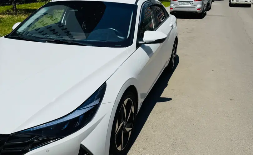 Hyundai Elantra 2023 года за 9 000 000 тг. в Астана