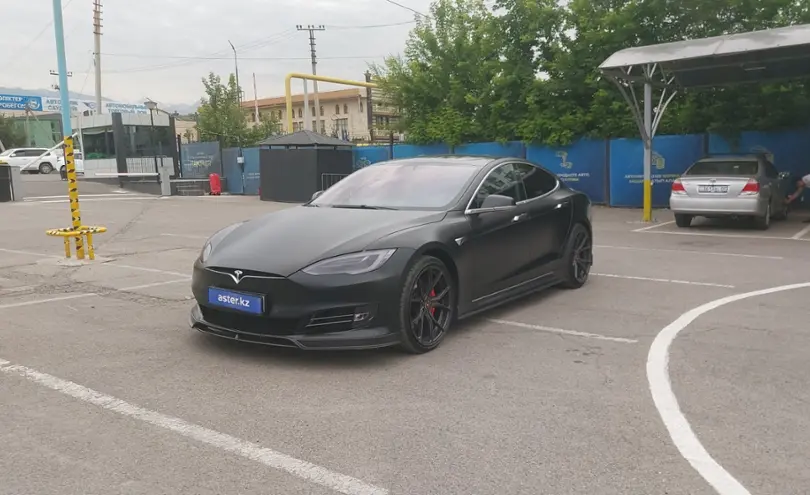 Tesla Model S 2020 года за 30 000 000 тг. в Алматы