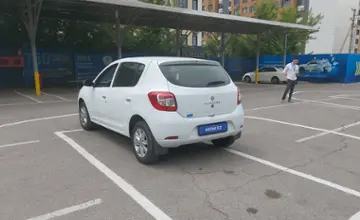 Renault Sandero 2020 года за 4 000 000 тг. в Алматы фото 4