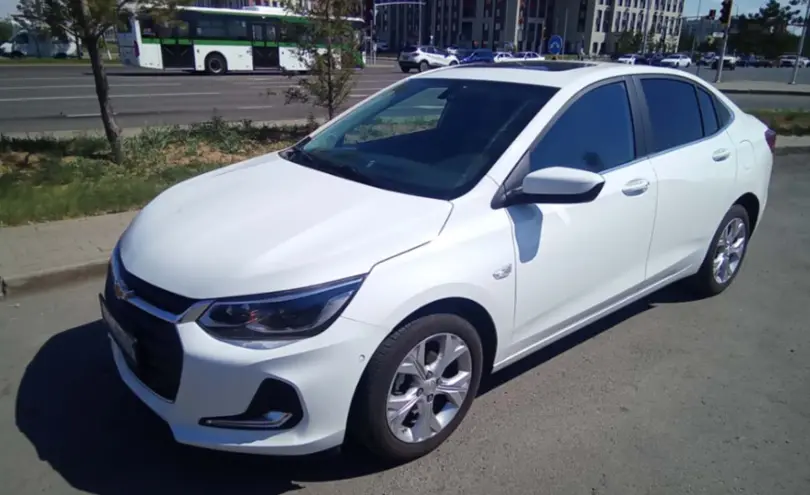 Chevrolet Onix 2023 года за 6 800 000 тг. в Астана