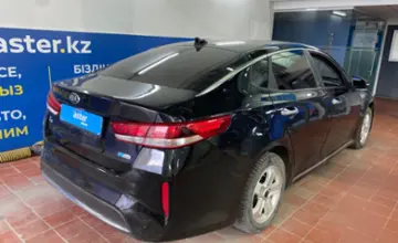 Kia K5 2018 года за 8 000 000 тг. в Астана