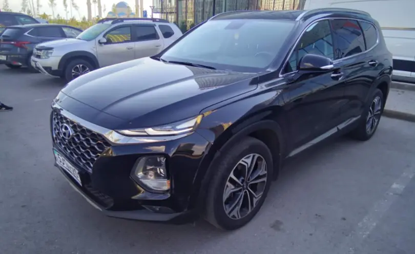 Hyundai Santa Fe 2020 года за 14 000 000 тг. в Астана