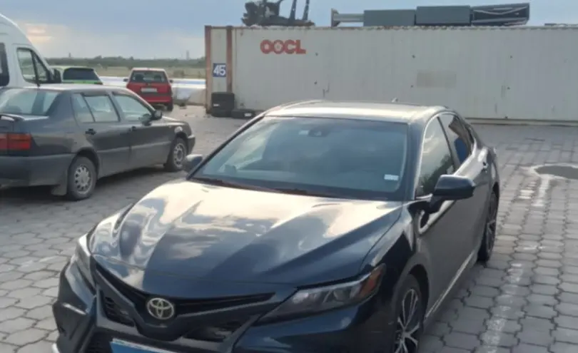 Toyota Camry 2020 года за 13 500 000 тг. в Караганда