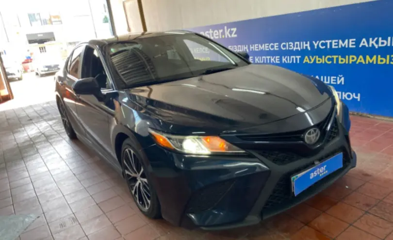 Toyota Camry 2018 года за 11 500 000 тг. в Астана фото 3