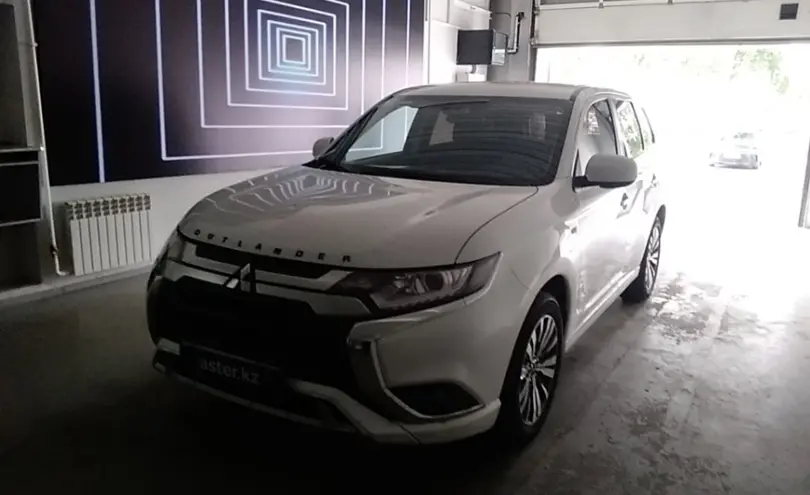 Mitsubishi Outlander 2022 года за 10 200 000 тг. в Павлодар