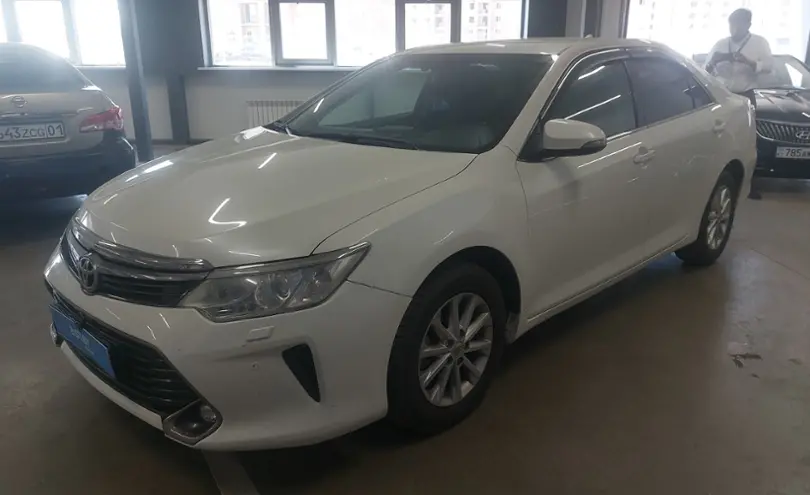 Toyota Camry 2017 года за 10 000 000 тг. в Астана