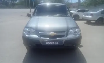 Chevrolet Niva 2015 года за 4 500 000 тг. в Уральск фото 2