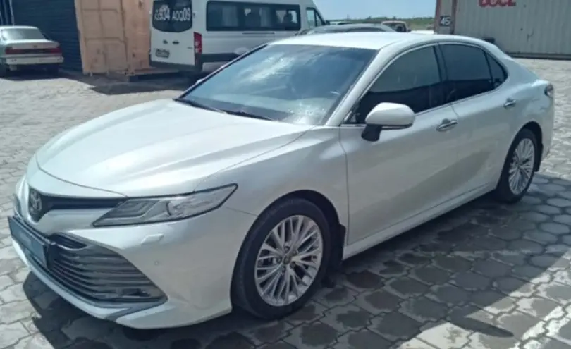 Toyota Camry 2019 года за 14 850 000 тг. в Караганда