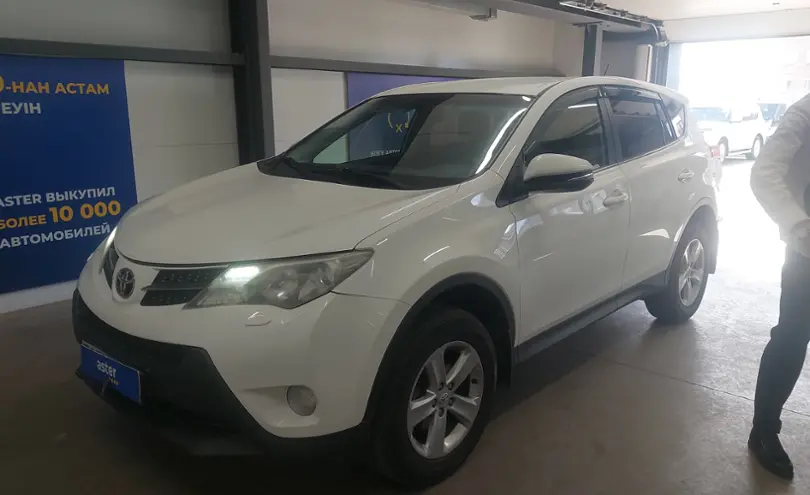 Toyota RAV4 2014 года за 7 700 000 тг. в Астана