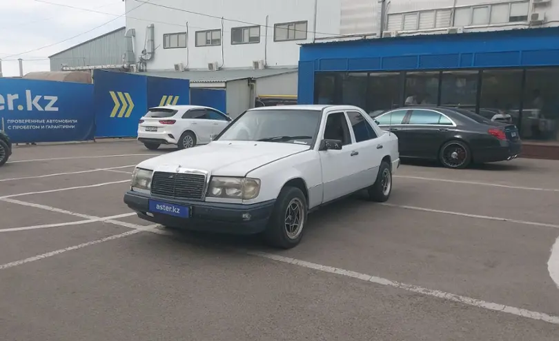 Mercedes-Benz W124 1988 года за 700 000 тг. в Алматы