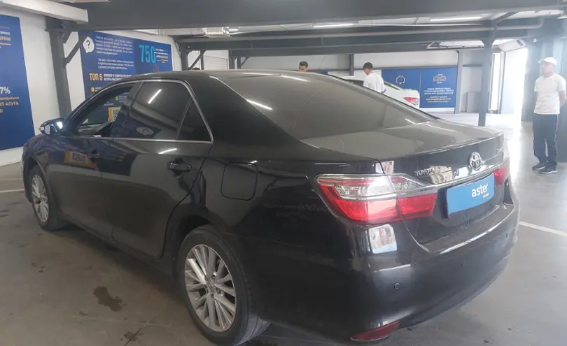 Toyota Camry 2015 года за 11 000 000 тг. в Астана фото 4