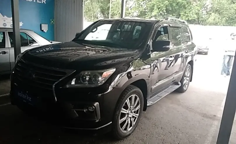 Lexus LX 2014 года за 28 500 000 тг. в Алматы