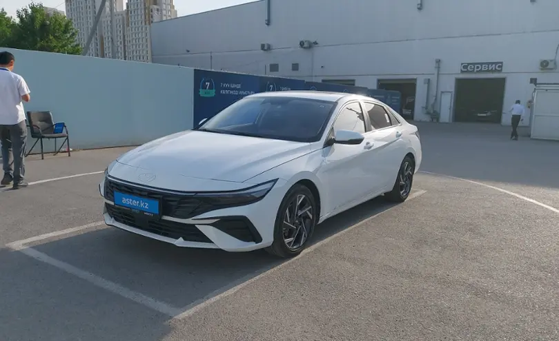 Hyundai Elantra 2024 года за 9 900 000 тг. в Шымкент