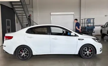 Kia Rio 2015 года за 6 000 000 тг. в Петропавловск фото 4
