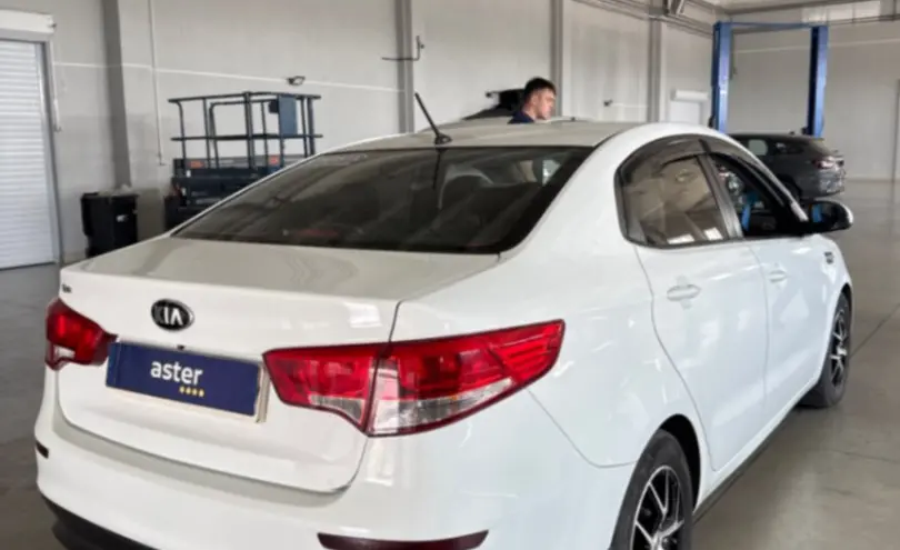 Kia Rio 2015 года за 6 000 000 тг. в Петропавловск фото 5