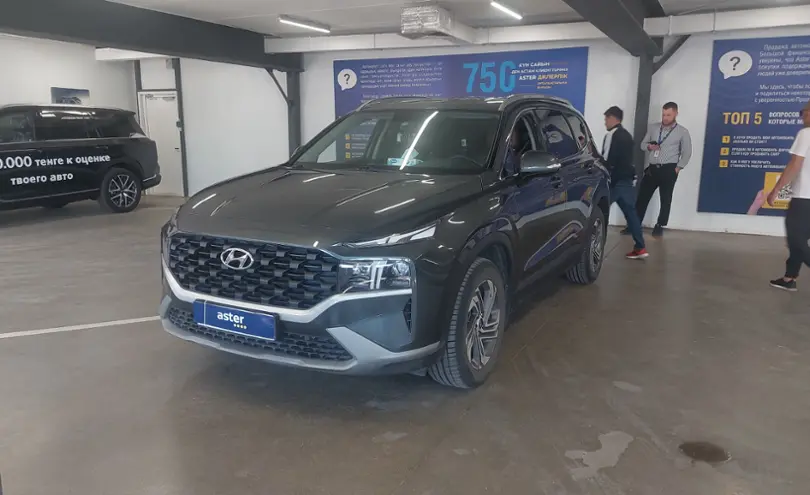 Hyundai Santa Fe 2021 года за 16 000 000 тг. в Астана