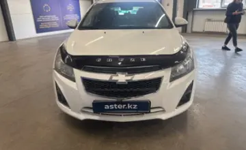 Chevrolet Cruze 2014 года за 3 700 000 тг. в Астана фото 2